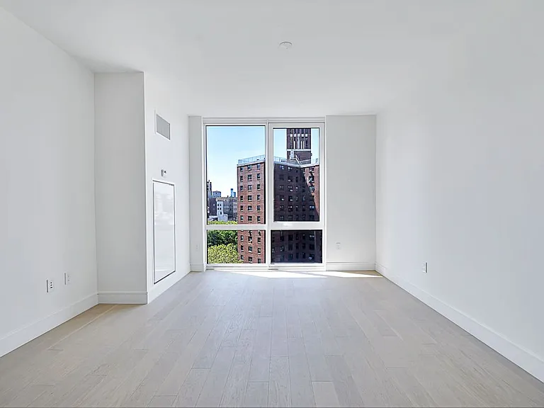 1399 Park Ave #7B — Photo 6