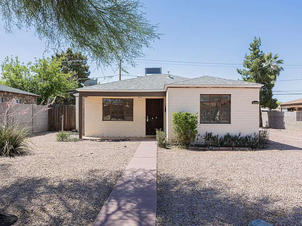 2449 E Fairmount Ave, Phoenix Az