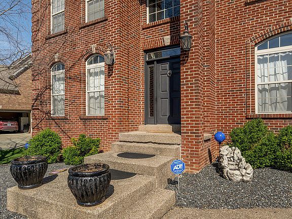 4th image of 2428 Astarita Way