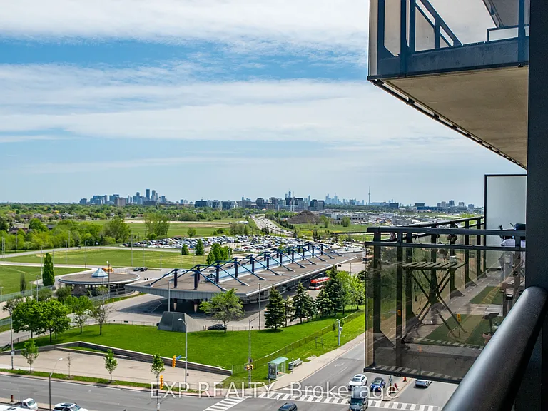 1060 Sheppard Ave W #1005 — Photo 21