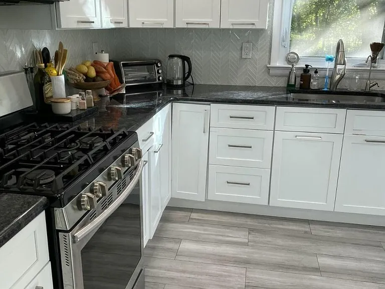 5 Nolan Dr — Photo 3