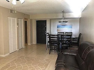 2025 Lavers Cir #D206 — Photo 9
