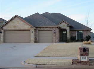 2312 NW 173rd St, Edmond, OK 73012