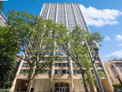 336 W Wellington Ave APT 1404, Chicago, IL, 60657