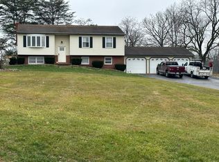 51 Cornman Rd, Carlisle, PA 17013