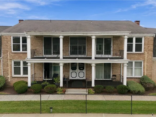 75 Henel Ave APT 2, Amherst, NY 14226