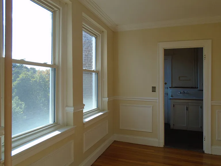 Craigie Cir — Photo 21