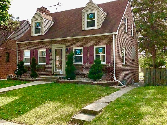 3rd image of 14432 S La Salle St