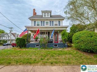 196 S 3rd St, Lehighton, PA 18235