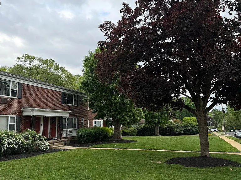 Two Rivers at Matawan — Photo 9