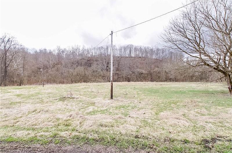 2nd image of 1534 Braznell Rd