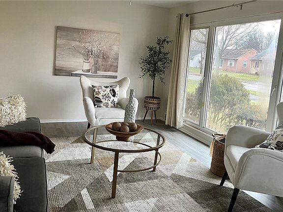 5th image of 13720 Leroy Ave