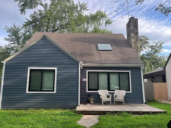 823 Bertrand St, Manhattan, KS 66502