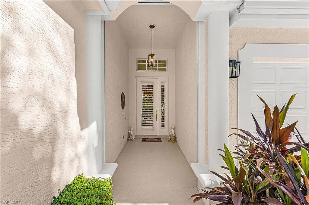 3 bed, 2.0 bath, 2599 sqft, $9,000 — Photo 3