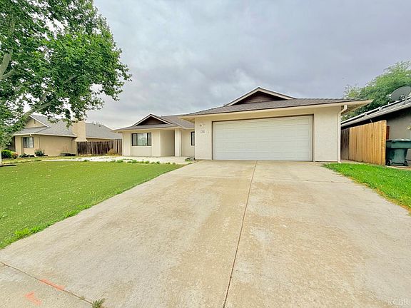 3rd image of 1708 Saltbrush Ave