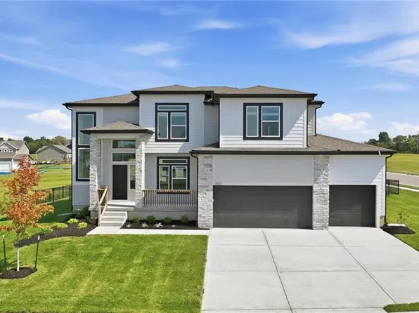 1513 SE Rising Sun Dr, Lees Summit, MO 64081