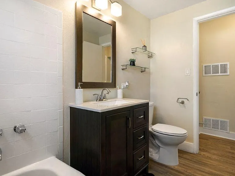 Lantana Hills Apartment Homes — Photo 6