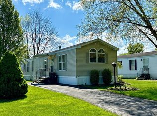 710 Heloon Dr, Clinton, NY 13323