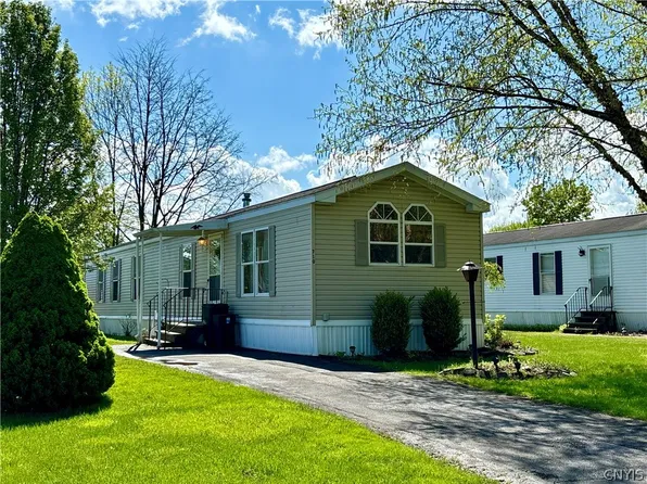 710 Heloon Dr, Clinton, NY 13323
