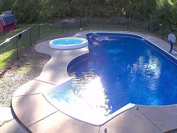 Inground Pool 18x36 with Spa