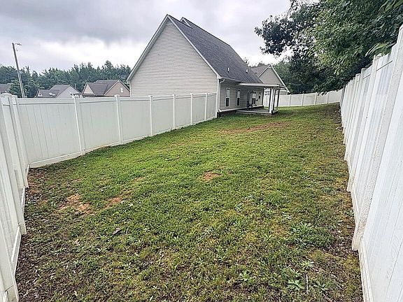 4th image of 3034 Wynbrooke Dr