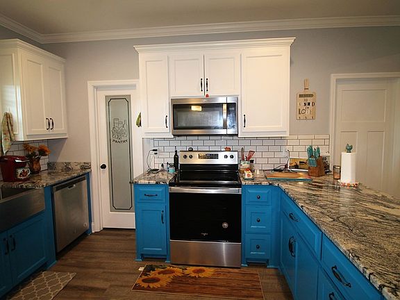 4th image of 3856 Bettys Pl