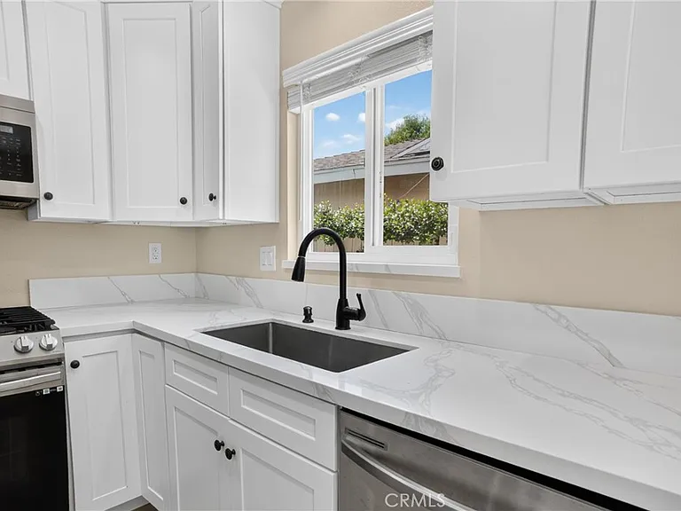 24441 Denise Pl — Photo 13