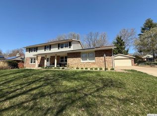 2831 Curved Creek Rd, Quincy, IL 62301