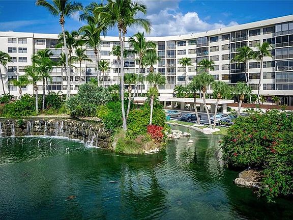 Welcome to Harbor Towers!