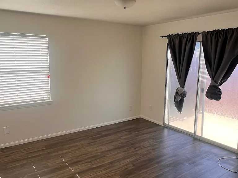 127 W Palmyra Ave — Photo 11