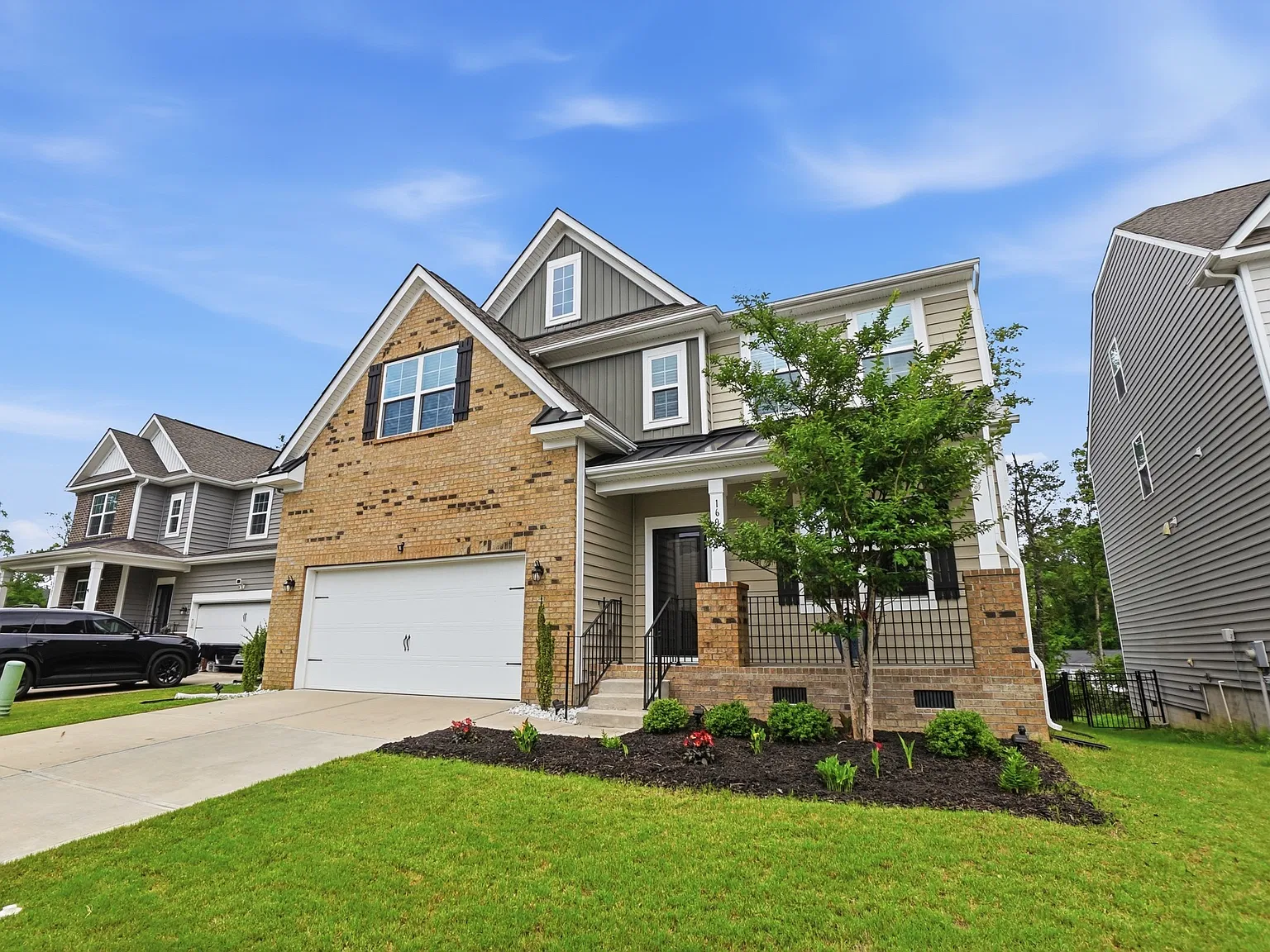 4 bed, 2817 sqft, $2,799 — Photo 3