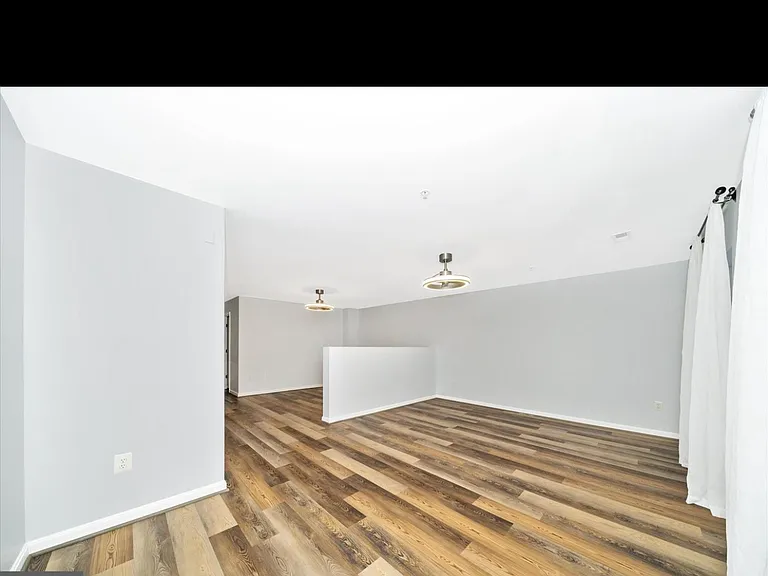 113 Fieldstone Ct — Photo 5