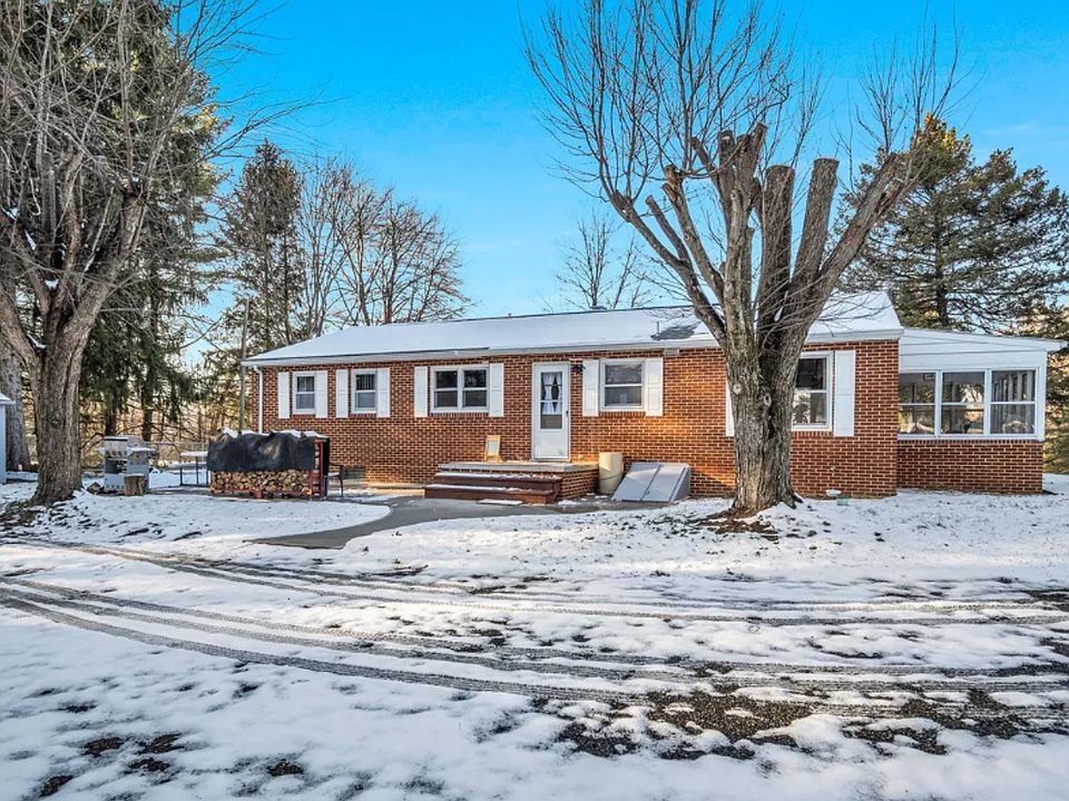 1st image of 1158 Pine Rd