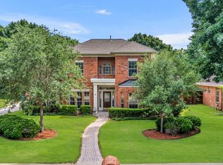 3041 Creekview Dr, Grapevine, TX 76051