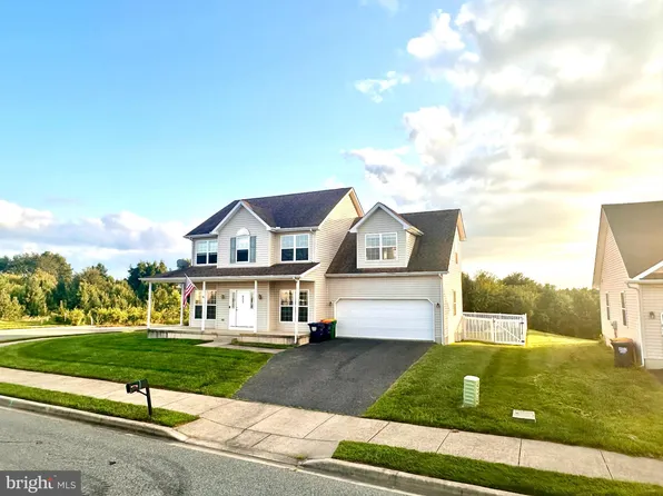 832 Woodline Dr, Middletown, DE 19709