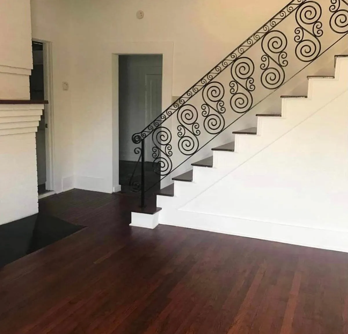 415 E Monroe St — Photo 2