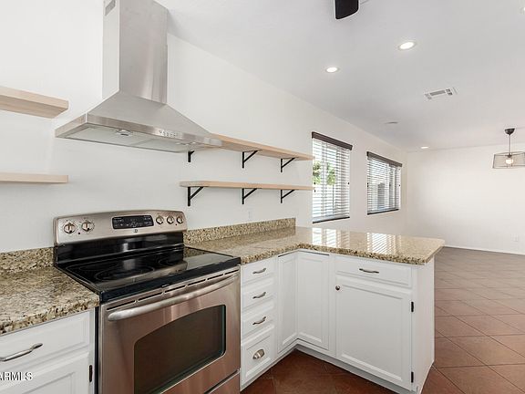 5th image of 2218 W Palomino Drive