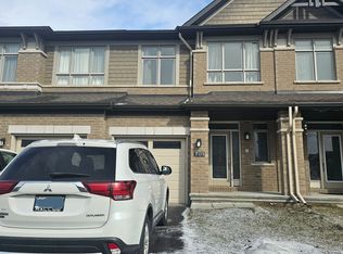 701 Capricorn Cir, Ottawa, ON K4M 0J5