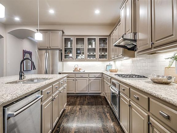 3rd image of 7412 Ardmore St