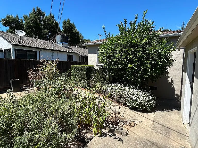 5214 M St — Photo 19