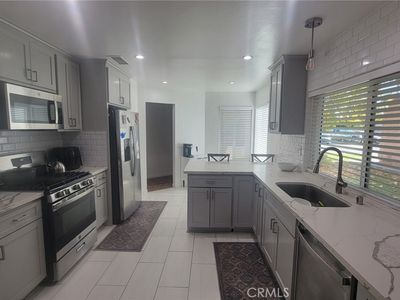 117 Racquet Club Dr, Compton, CA, 90220