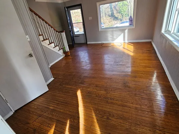 1443 Edgewood Ave, Trenton, NJ 08618