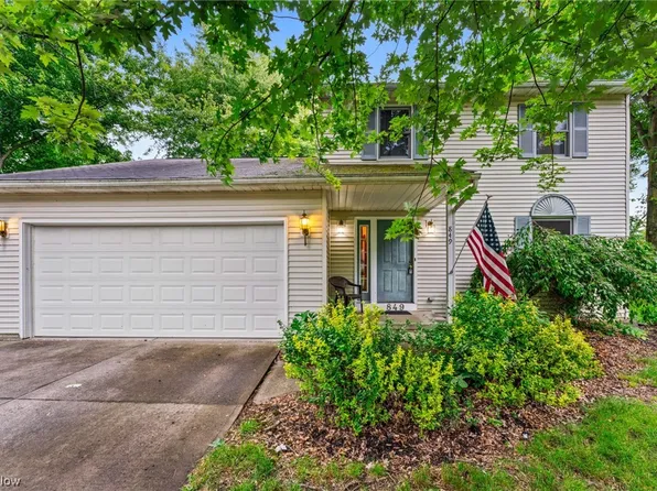 849 Robinwood Ave, Sheffield Lake, OH 44054