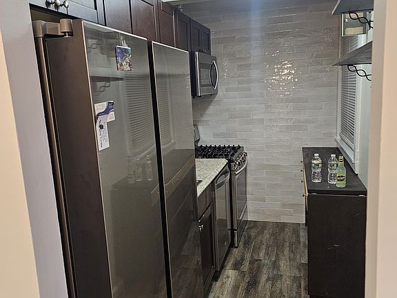 5th image of 2 Wyndover Woods Ln APT 2