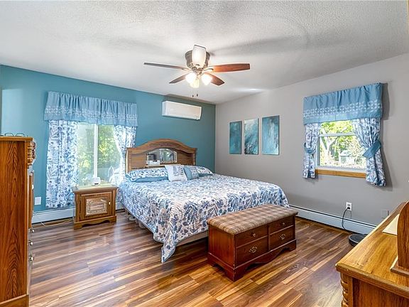 3rd image of 7320 NW 21st St
