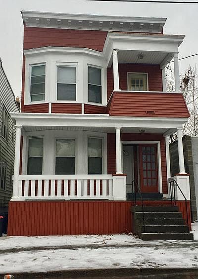 1st image of 554 Hudson Ave #2