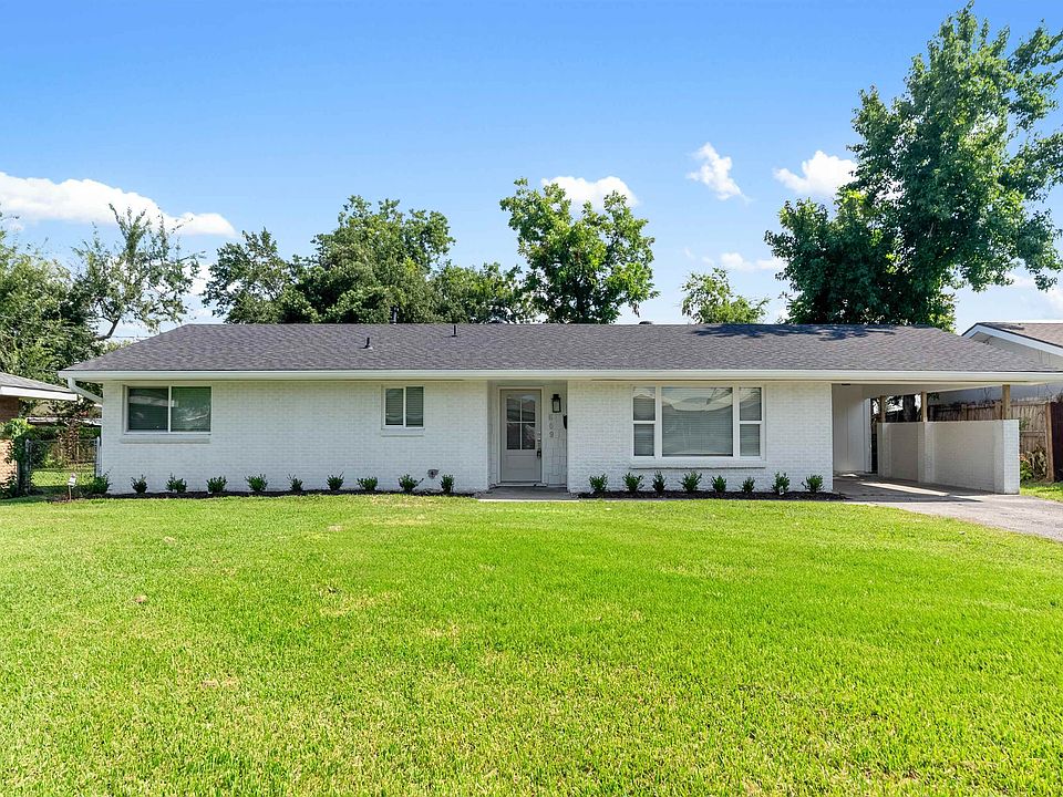 1st image of 609 Creole Ln