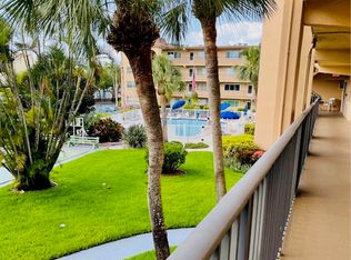 2525 W Bay Dr #23D, Largo, FL 33770