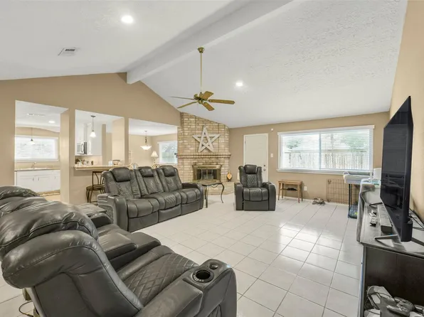 2618 Broomsedge Dr, Houston, TX 77084