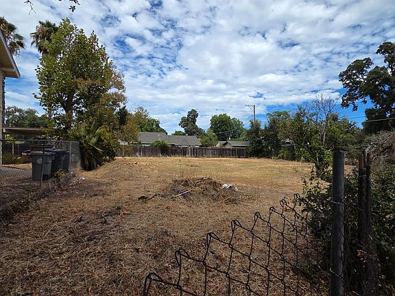 2nd image of 1507 El Monte Ave